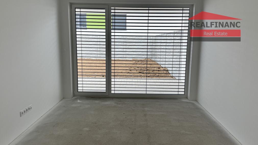 POSLEDNÝ VOĽNÝ, dokončenie v štandarde!!! NOVOSTAVBA 4.-izb. RD, hliníkové žalúzie, 2x park. miesto, obec Dolná Krupá