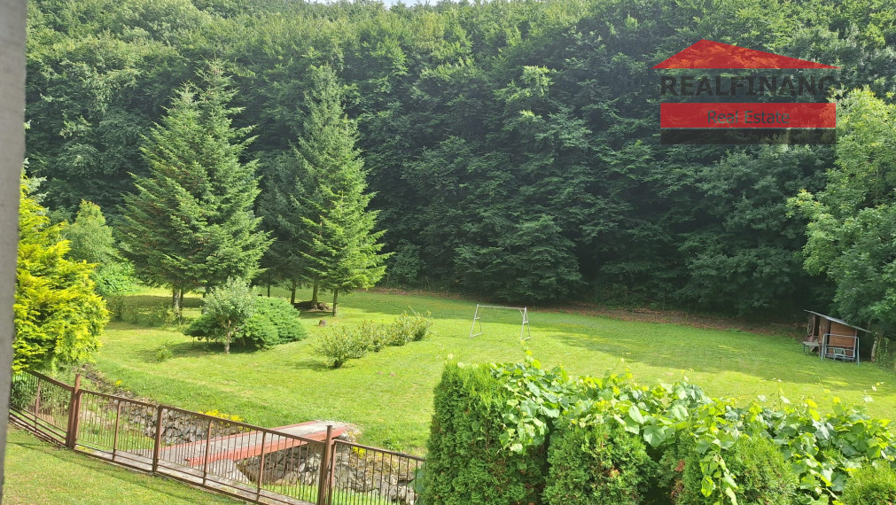 NEPREHLIADNITE!! Pekný 3.-izb. RD po rozsiahlej rekonštrukcii, 1050m2 slnečný pozemok, obec Buková