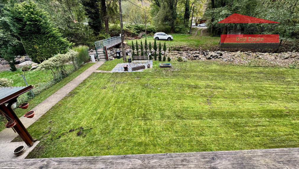 Zariadená 3,5.-izb. chata po rekonštrukcii v malebnej prírode Malých Karpát