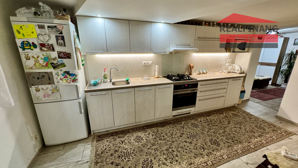 Zariadená 3,5.-izb. chata po rekonštrukcii v malebnej prírode Malých Karpát