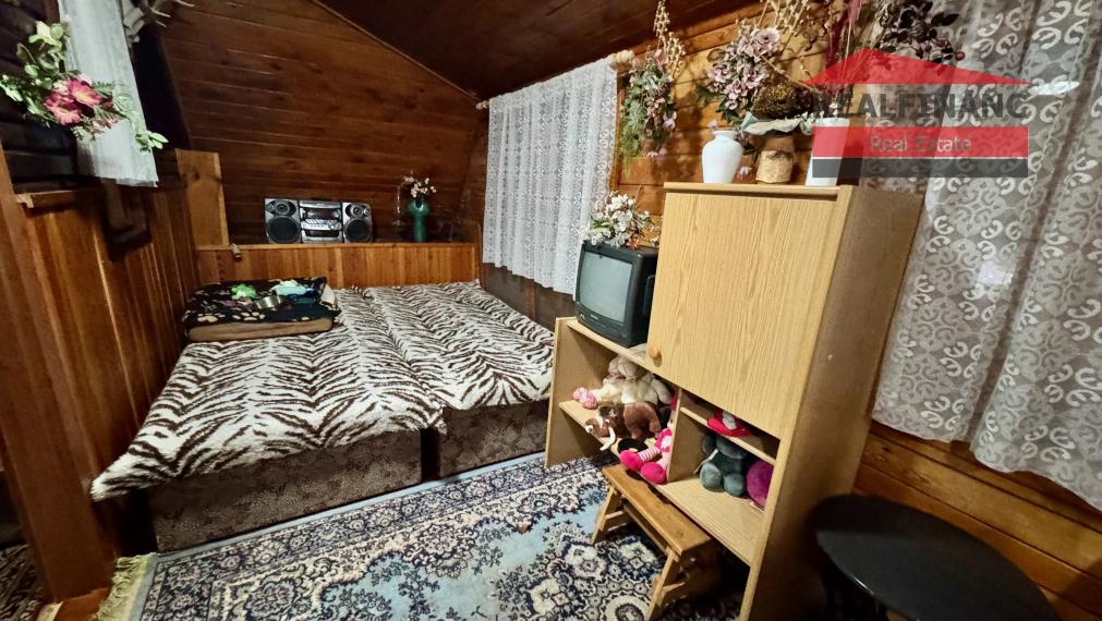 Zariadená 3,5.-izb. chata po rekonštrukcii v malebnej prírode Malých Karpát