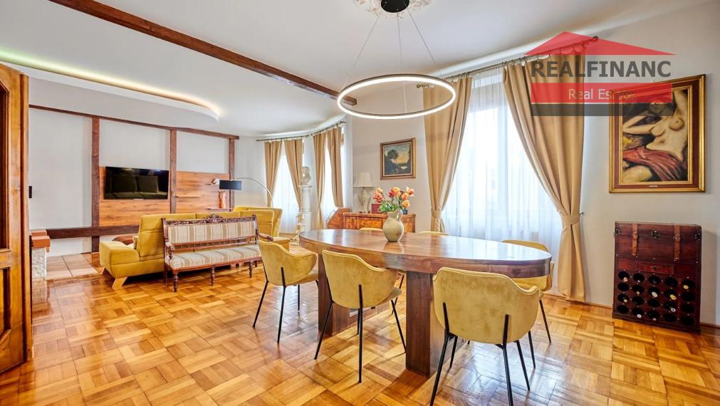 100% aktuálna! 6 izbová Vila s 2 garážou na pozemku 850 m2.