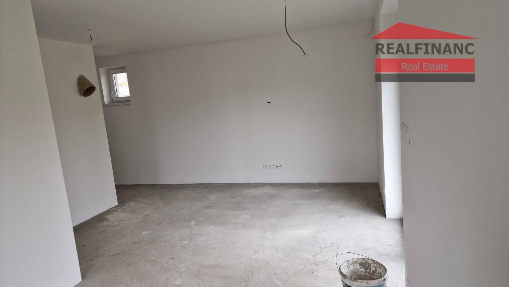 100% aktuálny ! Novostavba 4 izbový Rodinný Dom, 4x parkovacie miesto, pozemok 582 m2, fotovoltaika