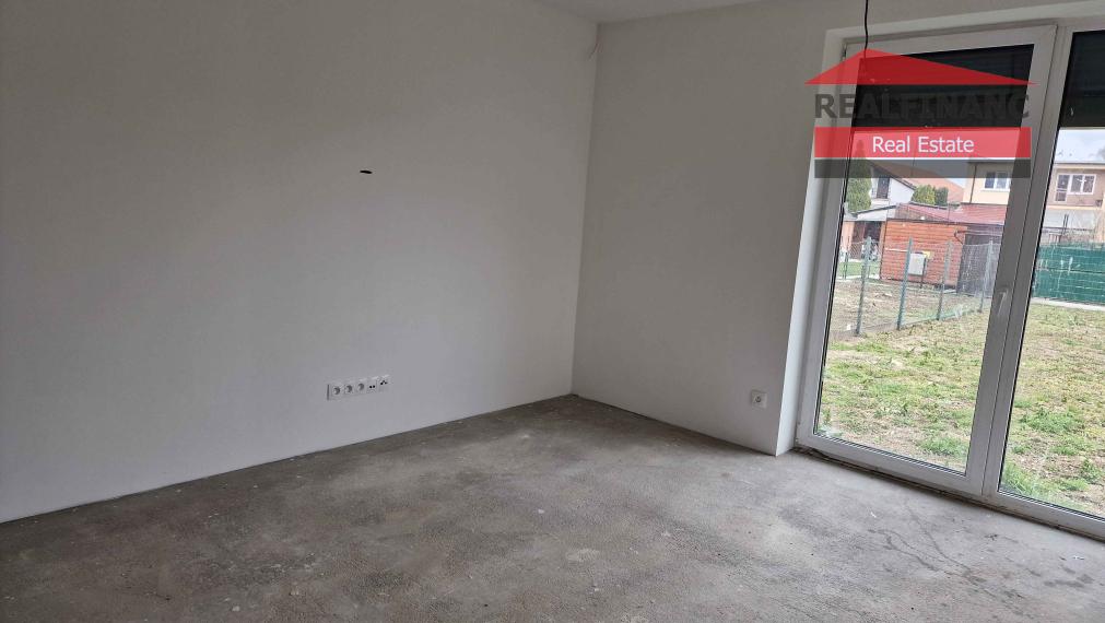 100% aktuálny ! Novostavba 4 izbový Rodinný Dom, 4x parkovacie miesto, pozemok 582 m2, fotovoltaika