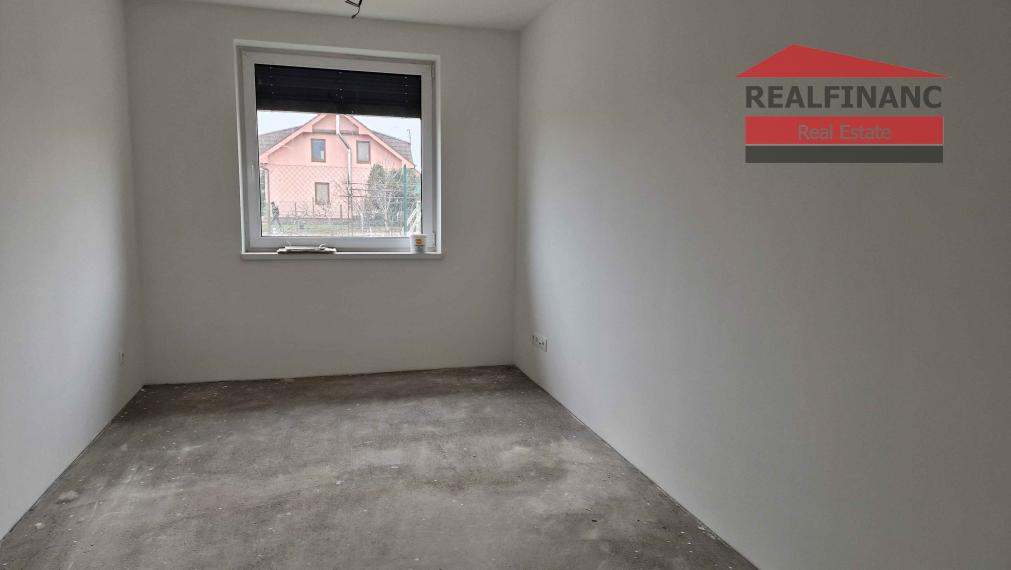 100% aktuálny ! Novostavba 4 izbový Rodinný Dom, 4x parkovacie miesto, pozemok 582 m2, fotovoltaika