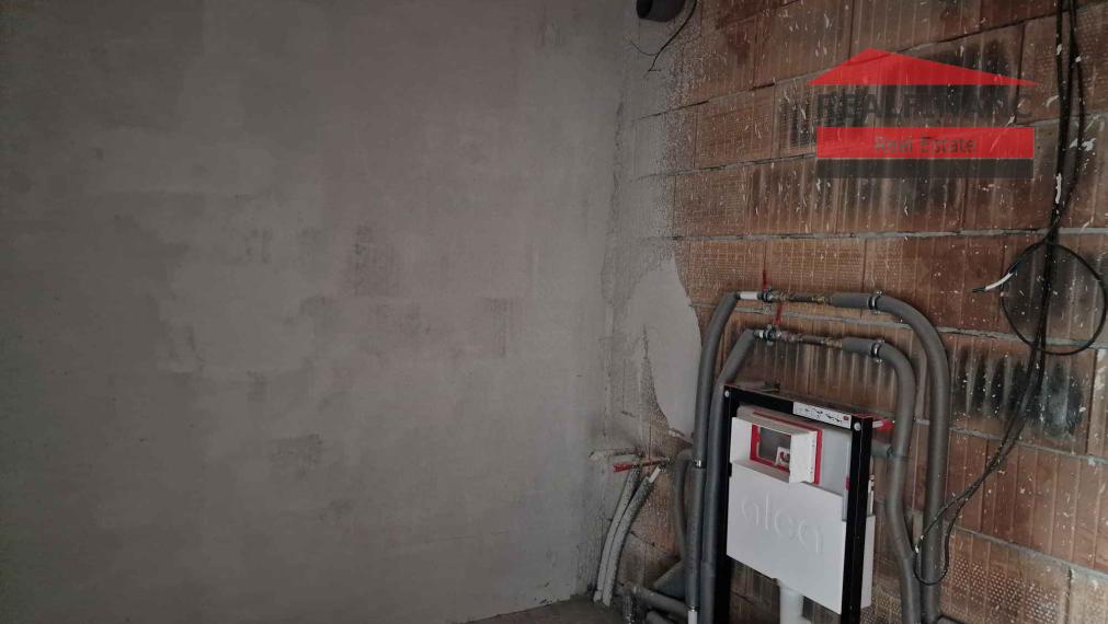 REALFINANC – 100% aktuálny! Novostavba 2 izbový murovaný byt 47,85 m2 + 1 x parkovacie miesto !!!