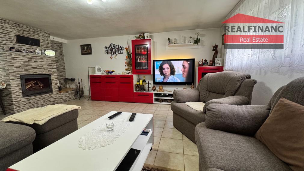 Zariadená 3,5.-izb. chata po rekonštrukcii v malebnej prírode Malých Karpát