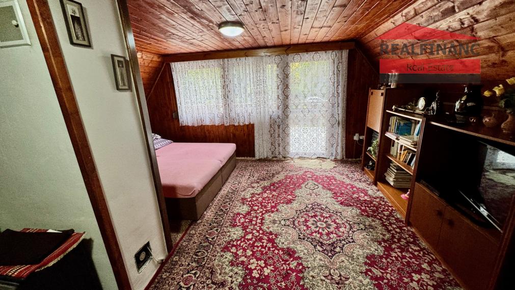 Zariadená 3,5.-izb. chata po rekonštrukcii v malebnej prírode Malých Karpát