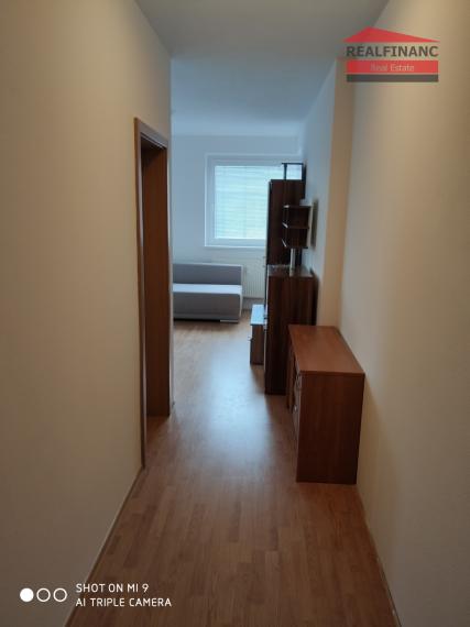 Prenájom 1 izb. byt s parkovacím miestom T.Vansovej 4/A