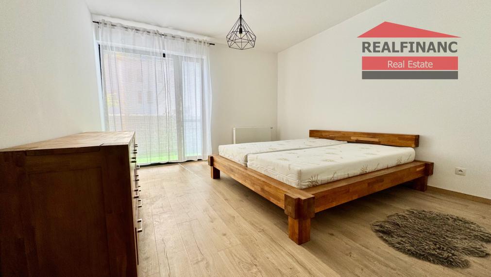 # CITY RESIDENCE # Exkluzívny 2.-izb. kompletne zariadený byt s terasou, 2x šatník, CENTRUM MESTA