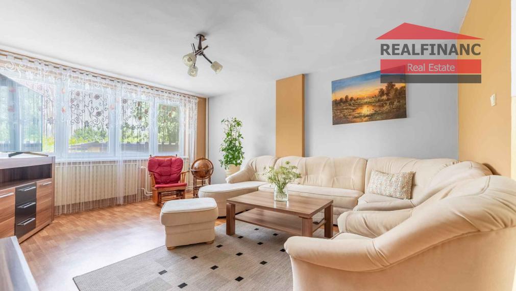 REALFINANC – 100% aktuálny! 35 ročný - 5 izbový rodinný dom s garážou, pozemok 692 m2, Opoj !