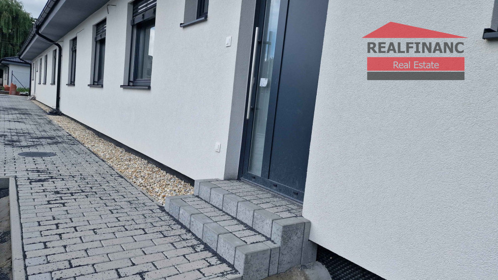 100% aktuálny ! Novostavba 4 izbový Rodinný Dom, 3x parkovacie miesto, pozemok 582 m2, fotovoltaika, Hrnčiarovce nad Parnou !