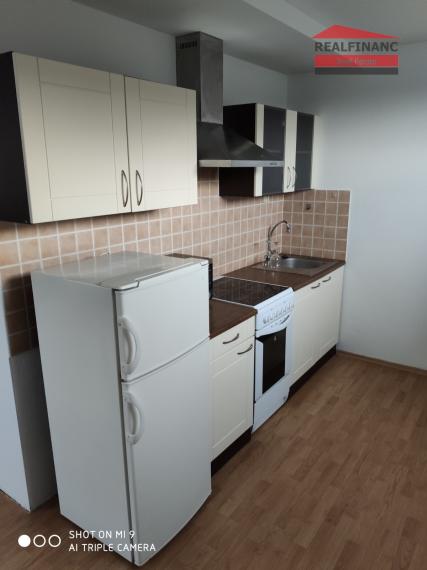 Prenájom 1 izb. byt s parkovacím miestom T.Vansovej 4/A