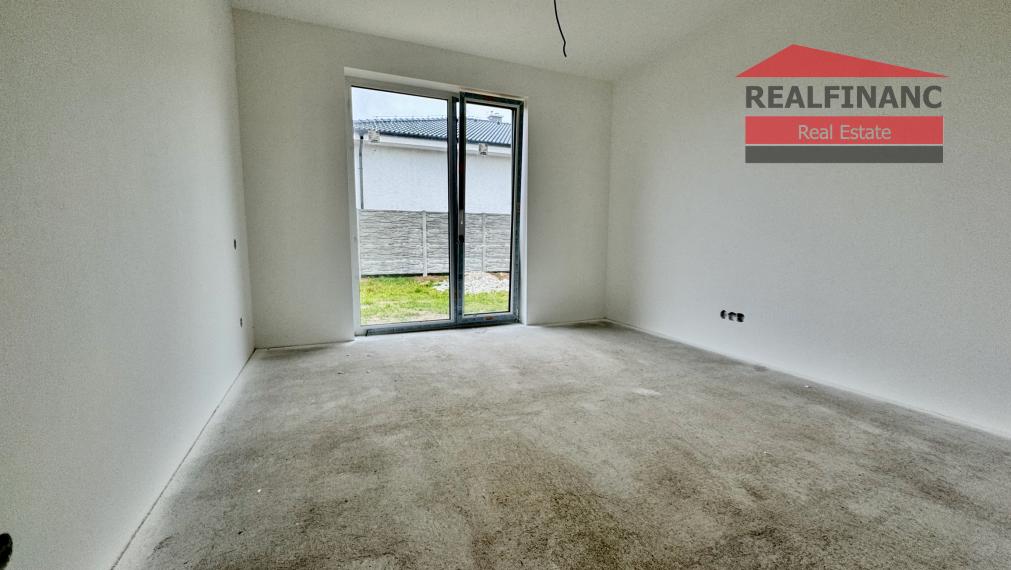 DOKONČENIE PODĽA VL. VÝBERU DO ŠTANDARDU V CENE!! NOVOSTAVBA 4.-izb. RD, hliníkové žalúzie, 2x park. miesto, obec Dolná Krupá