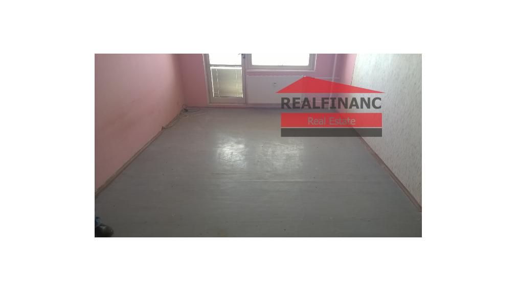 REALFINANC 100% aktuálny!!! 1-izbový byt Botanickej ul., Trnava, 42 m2+ 8 m2 2x loggia, pôvodný stav.