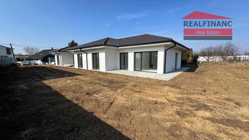 DOKONČENIE PODĽA VL. VÝBERU DO ŠTANDARDU V CENE!! NOVOSTAVBA 4.-izb. RD, hliníkové žalúzie, 2x park. miesto, obec Dolná Krupá