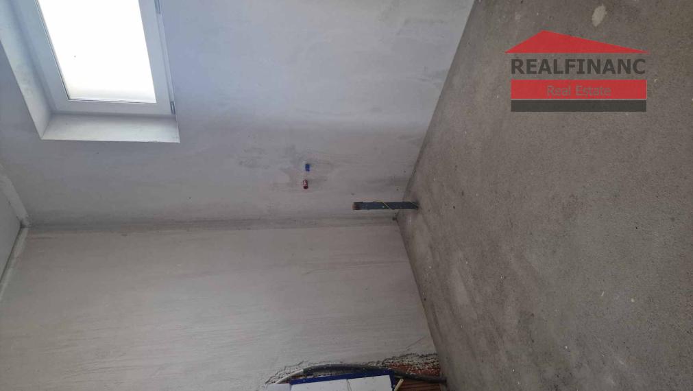 REALFINANC – 100% aktuálny! Novostavba 4 izbový tehlový rodinný dom byt 122 m2 + 3 x parkovacie miesto!