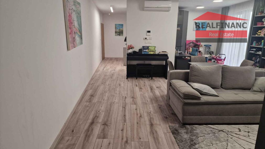 REALFINANC 100% aktuálny!!! Novostavba 4-izbový byt 109,95 m2 v novostavbe Rezidencia Hviezdoslavova v centre mesta Trnava.