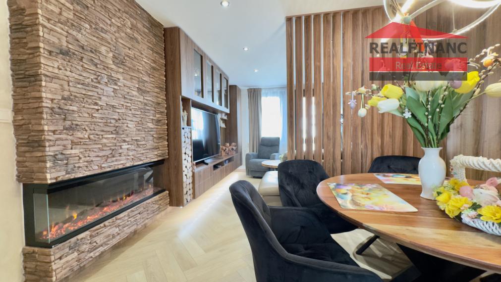 TEHLOVÝ 3.-izb. kompl. zrekonštruovaný byt s balkónom, 70m2, klíma, 5x vstavaná skriňa, Koniarekova ul.