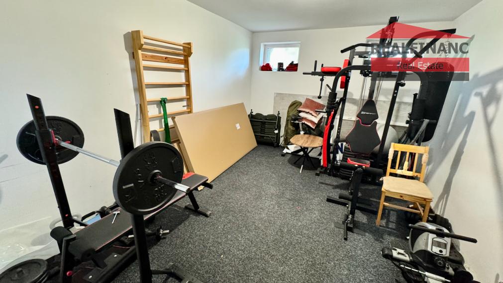 TEHLOVÝ 3.-izb. kompl. zrekonštruovaný byt s balkónom, 70m2, klíma, 5x vstavaná skriňa, Koniarekova ul.