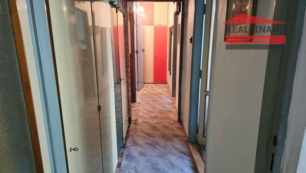 REALFINANC 100% aktuálny!!! Pôvodný stav 4 -izbový byt 75,84 m2 + 3 m2 loggia, Trnava.