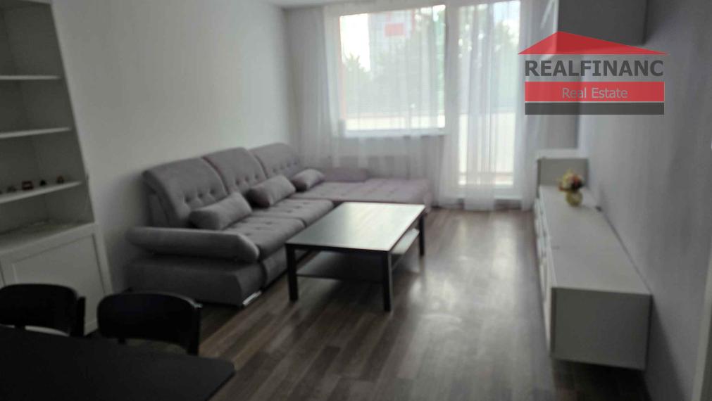 REALFINANC 100% aktuálny!!! Na prenájom po rekonštrukcii 3-izbový byt 68 m2, loggia, Jiráskova - Trnava.