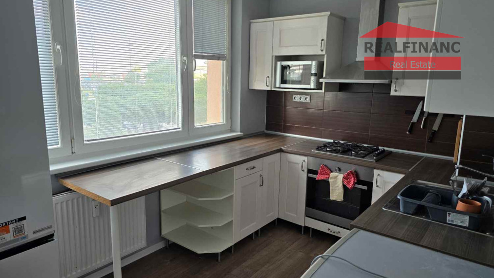 REALFINANC 100% aktuálny!!! Na prenájom po rekonštrukcii 3-izbový byt 68 m2, loggia, Jiráskova - Trnava.