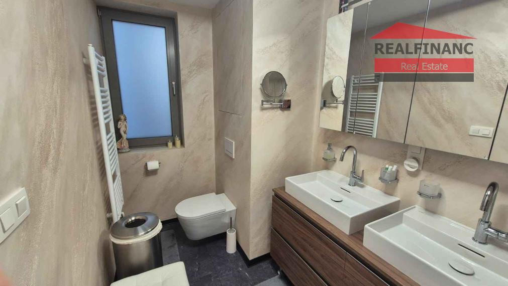REALFINANC 100% aktuálny!!! Novostavba 4 izbový byt 156,5 m² v novostavbe Rezidencia Hviezdoslavova v centre mesta Trnava.