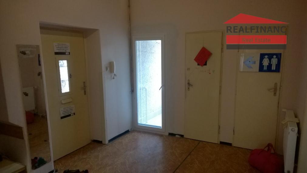 100% AKTUÁLNE !!! Izby pre 2 študentky/študenta - voľná centrum mesta TT