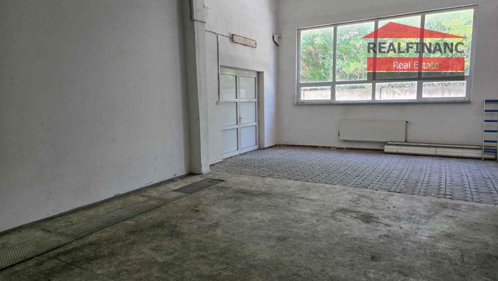 REALFINANC – 100% aktuálny! Prenájom pre výrobu alebo skladovanie priestory ktoré sa skladajú z dvoch prepojených častí spolu 193,5 m2, cca 200 m od obchvatu na Chovateľskej ulici, Trnava.