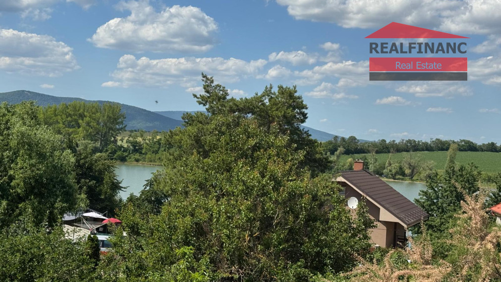 Predám chatu v Suchej nad Parnou v blízkosti priehrady