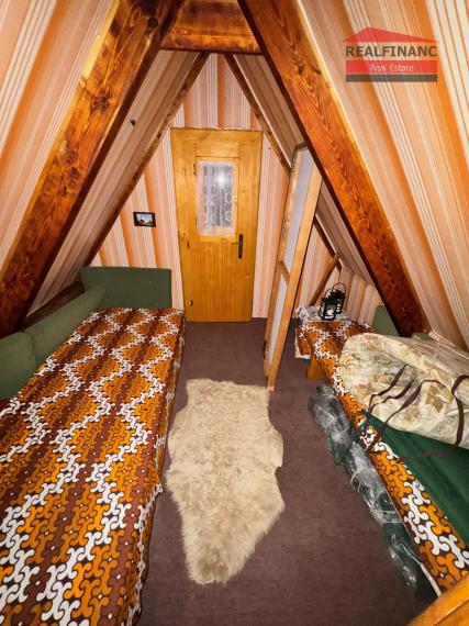 Na predaj zariadená chata s pozemkom 352m2 v srdci Malých Karpát – Buková