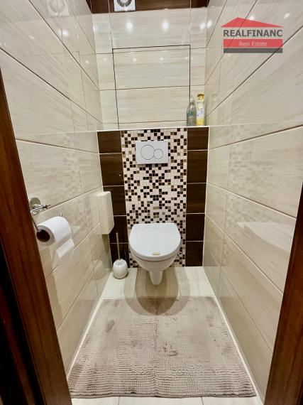 TOP LOKALITA!! Zariadený 3.-izb. byt s loggiou po rekonštrukcii na Družbe