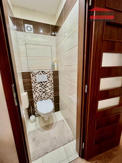 TOP LOKALITA!! Zariadený 3.-izb. byt s loggiou po rekonštrukcii na Družbe