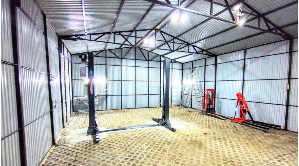 100% aktuálna! plechová hala na prenájom 80 m2, Coburgova ulica, Trnava.