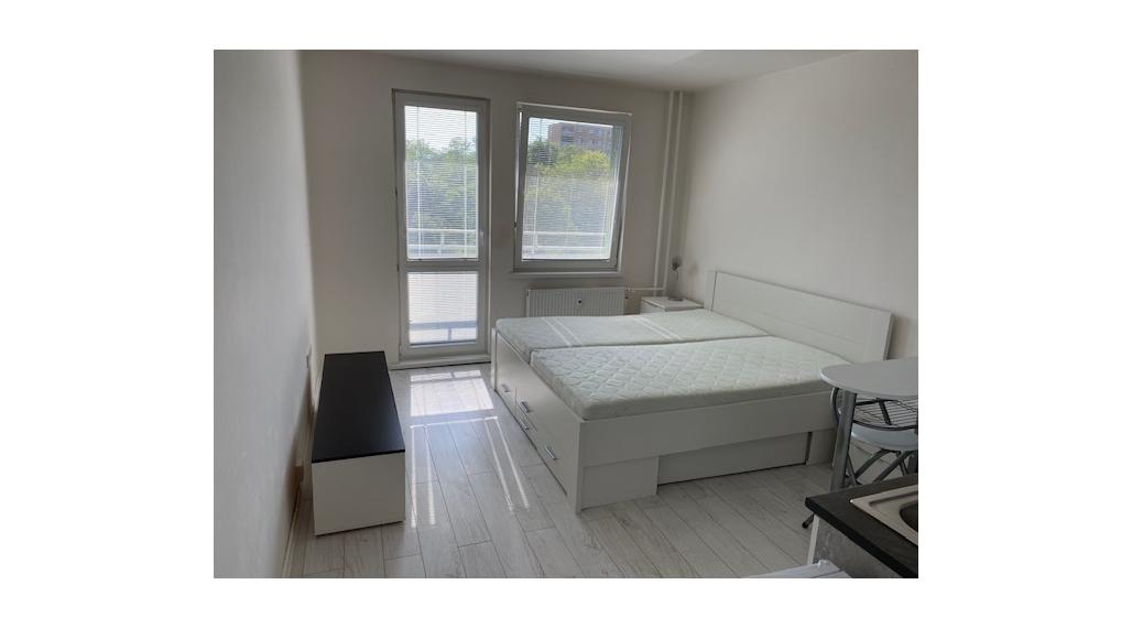 Dám do prenájmu garsónku s balkónom ul. Spartakovská sídl. Družba