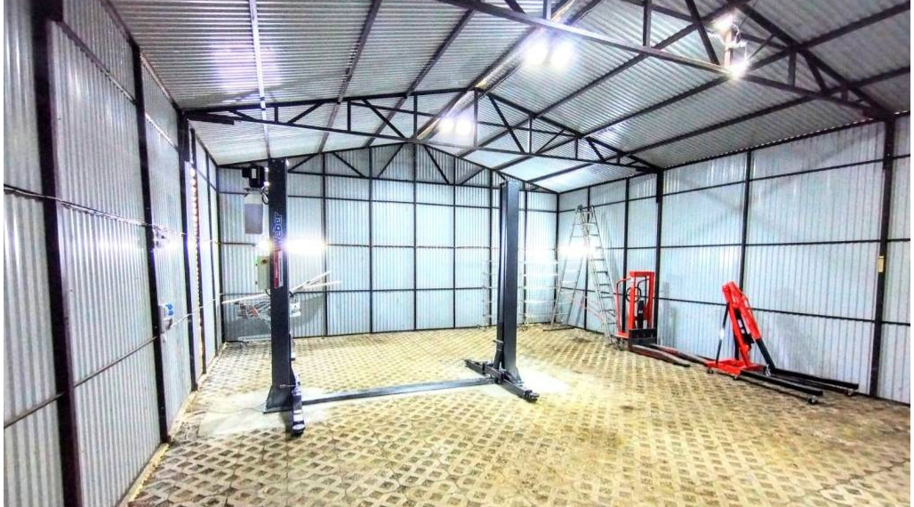 100% aktuálna! plechová hala na prenájom 80 m2, Coburgova ulica, Trnava.