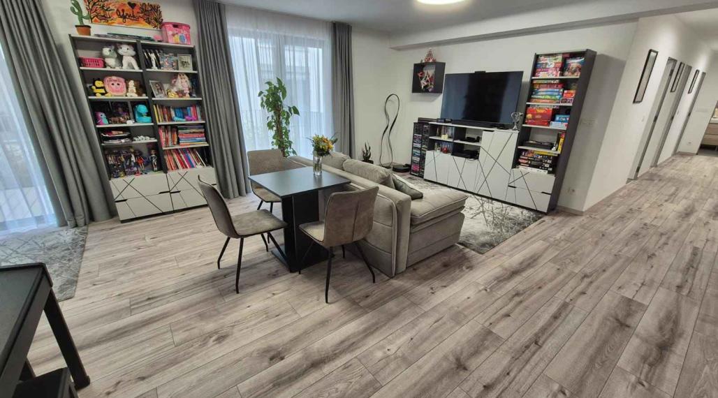 REALFINANC 100% aktuálny!!! Novostavba 4-izbový byt 109,95 m2 v novostavbe Rezidencia Hviezdoslavova v centre mesta Trnava.