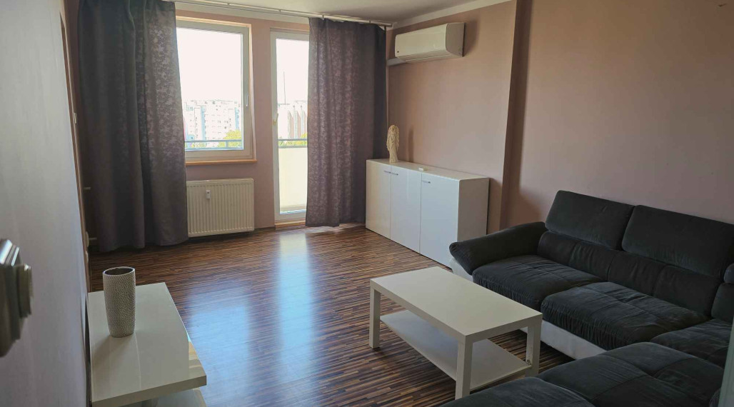 REALFINANC 100% aktuálny!!! Po rekonštrukcii 3-izbový byt 73,02 m2 + 4 m2 loggia, Rovná ulica Trnava.