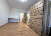 Prenájom veľký 3.-izb. novo zrekonštruovaný byt s loggiou v top lokalite blízko centra mesta a žel. stanice na Hospodárskej ul. - fotografia 14