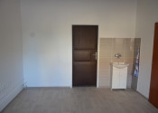 REALFINANC – 100% aktuálny! prenájom komerčný priestor s výmerou 14,79 m² na Jerichovej ulici v Trnave ! - fotografia 2