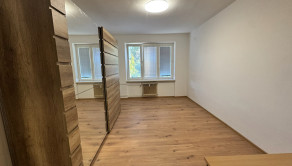 Prenájom veľký 3.-izb. novo zrekonštruovaný byt s loggiou v top lokalite blízko centra mesta a žel. stanice na Hospodárskej ul. - fotografia 13