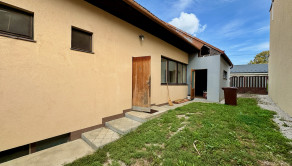 Na predaj 3.-izb. RD s pozemkom 483m2, 2x garáž, všetky IS, studňa, Sereď - časť Stredný Čepeň - fotografia 4