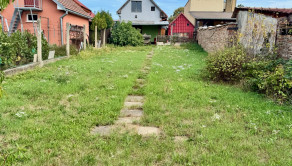 Na predaj 3.-izb. RD s pozemkom 483m2, 2x garáž, všetky IS, studňa, Sereď - časť Stredný Čepeň - fotografia 2