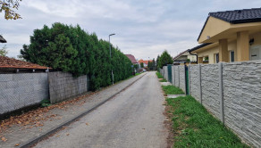 REALFINANC – 100% aktuálny! Stavebný pozemok celkom 959 m2, tichá ulica obec Madunice !!! - fotografia 3