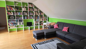 Na prenájom po rekonštrukcii 3-izbový byt 100 m2, v rodinnom dome pre 3 študentky kúsok od centra, Oblúková ulica, Trnava. - fotografia 3