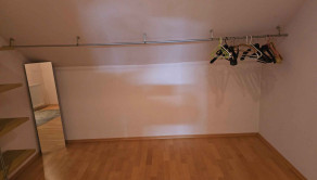 Na prenájom po rekonštrukcii 3-izbový byt 100 m2, v rodinnom dome pre 3 študentky kúsok od centra, Oblúková ulica, Trnava. - fotografia 5
