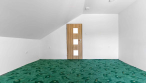 REALFINANC – 100% aktuálny! 35 ročný - 5 izbový rodinný dom s garážou, pozemok 692 m2, Opoj ! - fotografia 9