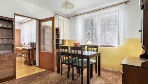 REALFINANC – 100% aktuálny! 35 ročný - 5 izbový rodinný dom s garážou, pozemok 692 m2, Opoj ! - fotografia 3