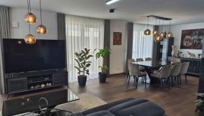 REALFINANC 100% aktuálny!!! Novostavba 4 izbový byt 156,5 m² v novostavbe Rezidencia Hviezdoslavova v centre mesta Trnava. - fotografia 5